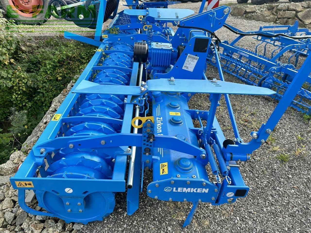 Lemken zirkon 8 - Tanjurača: slika Lemken zirkon 8 - Tanjurača Lemken zirkon 8 - Tanjurača: slika Lemken zirkon 8 - Tanjurača