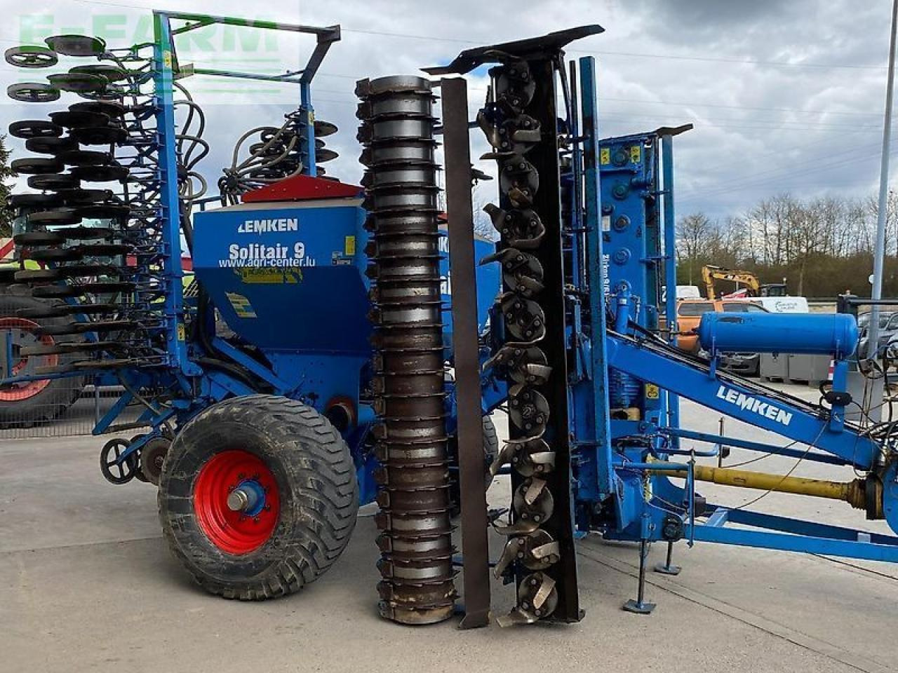 Lemken zirkon 9/600 ka + solitair 9/600 ka-ds - Sijačica: slika Lemken zirkon 9/600 ka + solitair 9/600 ka-ds - Sijačica Lemken zirkon 9/600 ka + solitair 9/600 ka-ds - Sijačica: slika Lemken zirkon 9/600 ka + solitair 9/600 ka-ds - Sijačica