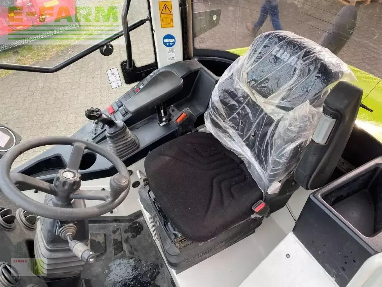 Liebherr l506 - Mini bager: slika Liebherr l506 - Mini bager Liebherr l506 - Mini bager: slika Liebherr l506 - Mini bager