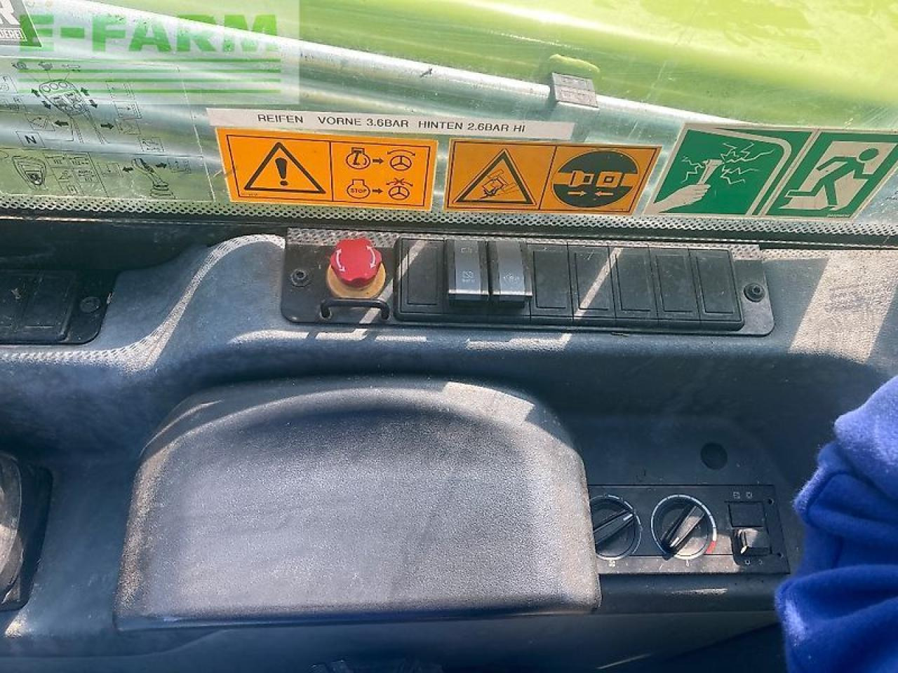 Teleskopski rukovatelj Liebherr t41-7s: slika Teleskopski rukovatelj Liebherr t41-7s