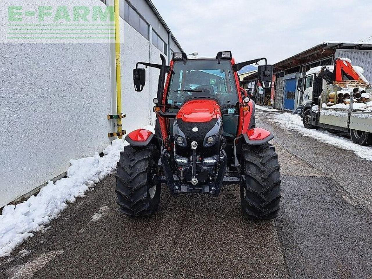 Lindner lintrac 75ls - Traktor: slika Lindner lintrac 75ls - Traktor Lindner lintrac 75ls - Traktor: slika Lindner lintrac 75ls - Traktor