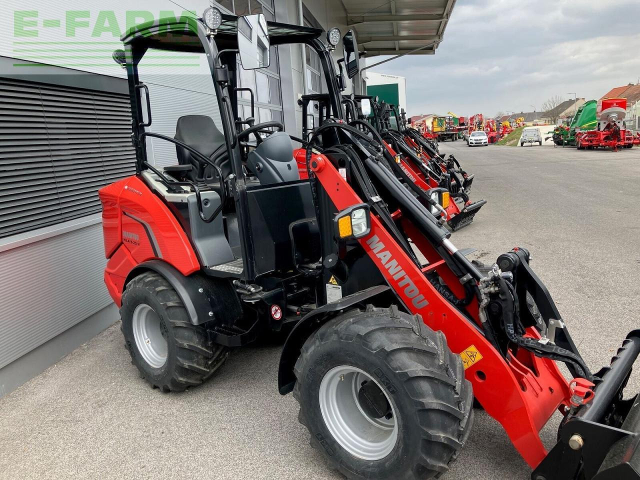 Manitou manitou mla 3-25 - Mini bager: slika Manitou manitou mla 3-25 - Mini bager Manitou manitou mla 3-25 - Mini bager: slika Manitou manitou mla 3-25 - Mini bager