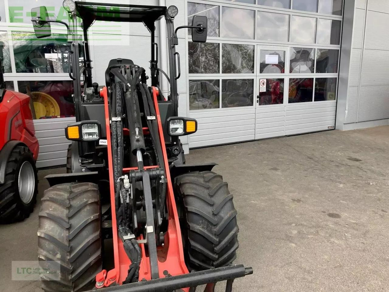 Manitou manitou mla 3-25 - Utovarivač na kotačima: slika Manitou manitou mla 3-25 - Utovarivač na kotačima Manitou manitou mla 3-25 - Utovarivač na kotačima: slika Manitou manitou mla 3-25 - Utovarivač na kotačima