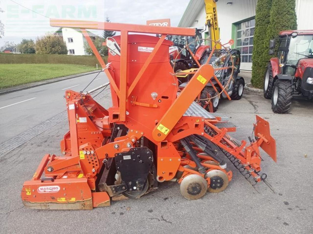 Kombajn i sijačica Maschio /gaspardo säkombination mechanisch: slika Kombajn i sijačica Maschio /gaspardo säkombination mechanisch