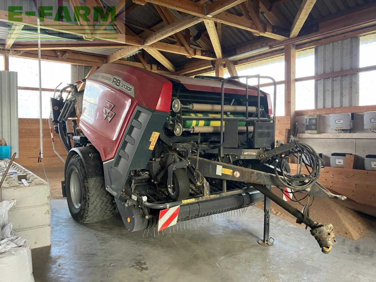 Massey Ferguson 3130F RB - Kvadratna balirka: slika Massey Ferguson 3130F RB - Kvadratna balirka Massey Ferguson 3130F RB - Kvadratna balirka: slika Massey Ferguson 3130F RB - Kvadratna balirka