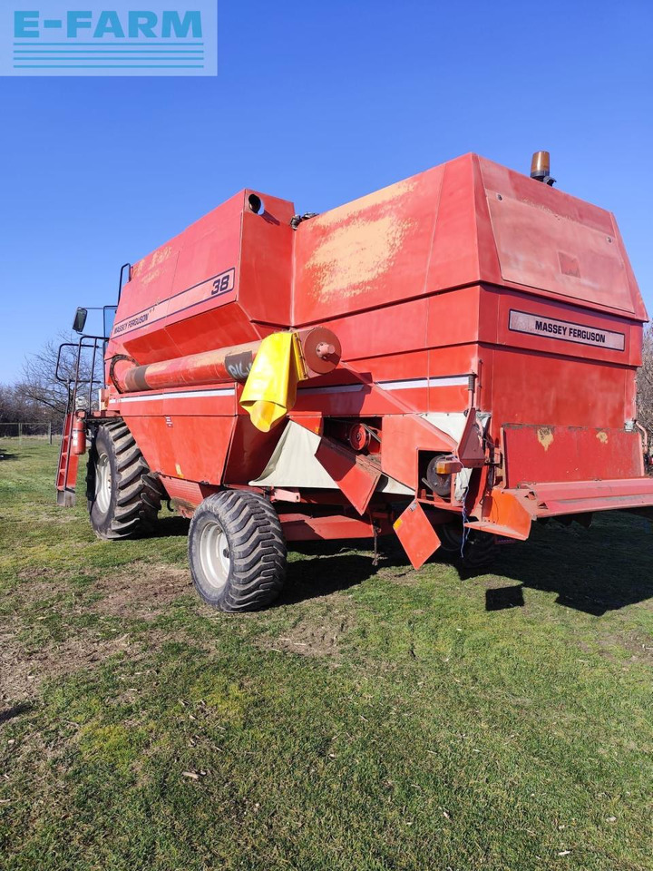 Massey Ferguson 38 - Kombajn za žetvu: slika Massey Ferguson 38 - Kombajn za žetvu Massey Ferguson 38 - Kombajn za žetvu: slika Massey Ferguson 38 - Kombajn za žetvu
