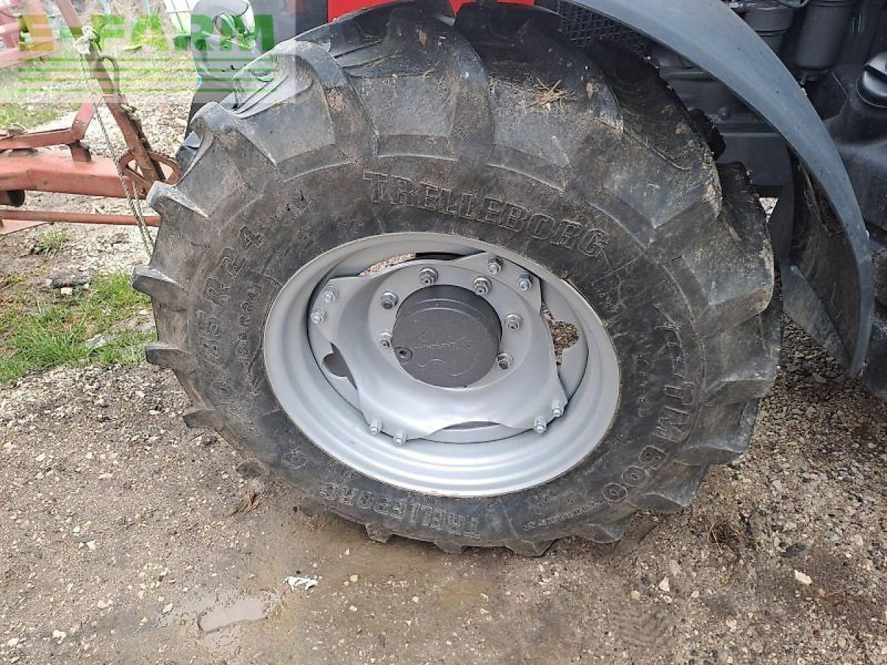 Traktor Massey Ferguson 4708: slika Traktor Massey Ferguson 4708