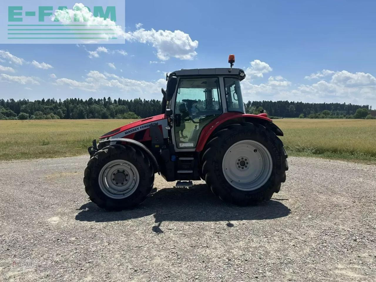 Massey Ferguson 5s.145 - Traktor: slika Massey Ferguson 5s.145 - Traktor Massey Ferguson 5s.145 - Traktor: slika Massey Ferguson 5s.145 - Traktor