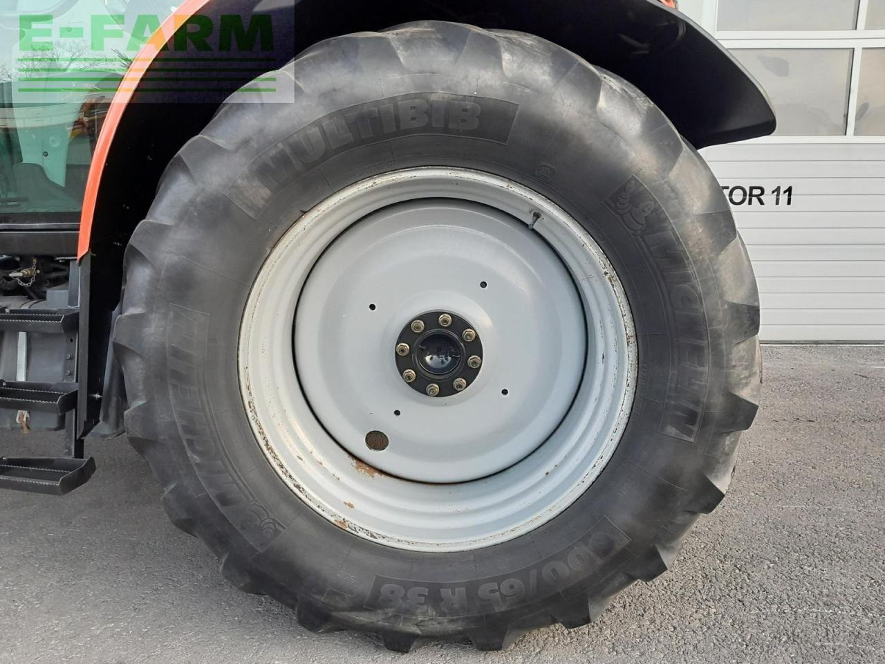 Traktor Massey Ferguson 6470-4: slika Traktor Massey Ferguson 6470-4 Traktor Massey Ferguson 6470-4: slika Traktor Massey Ferguson 6470-4