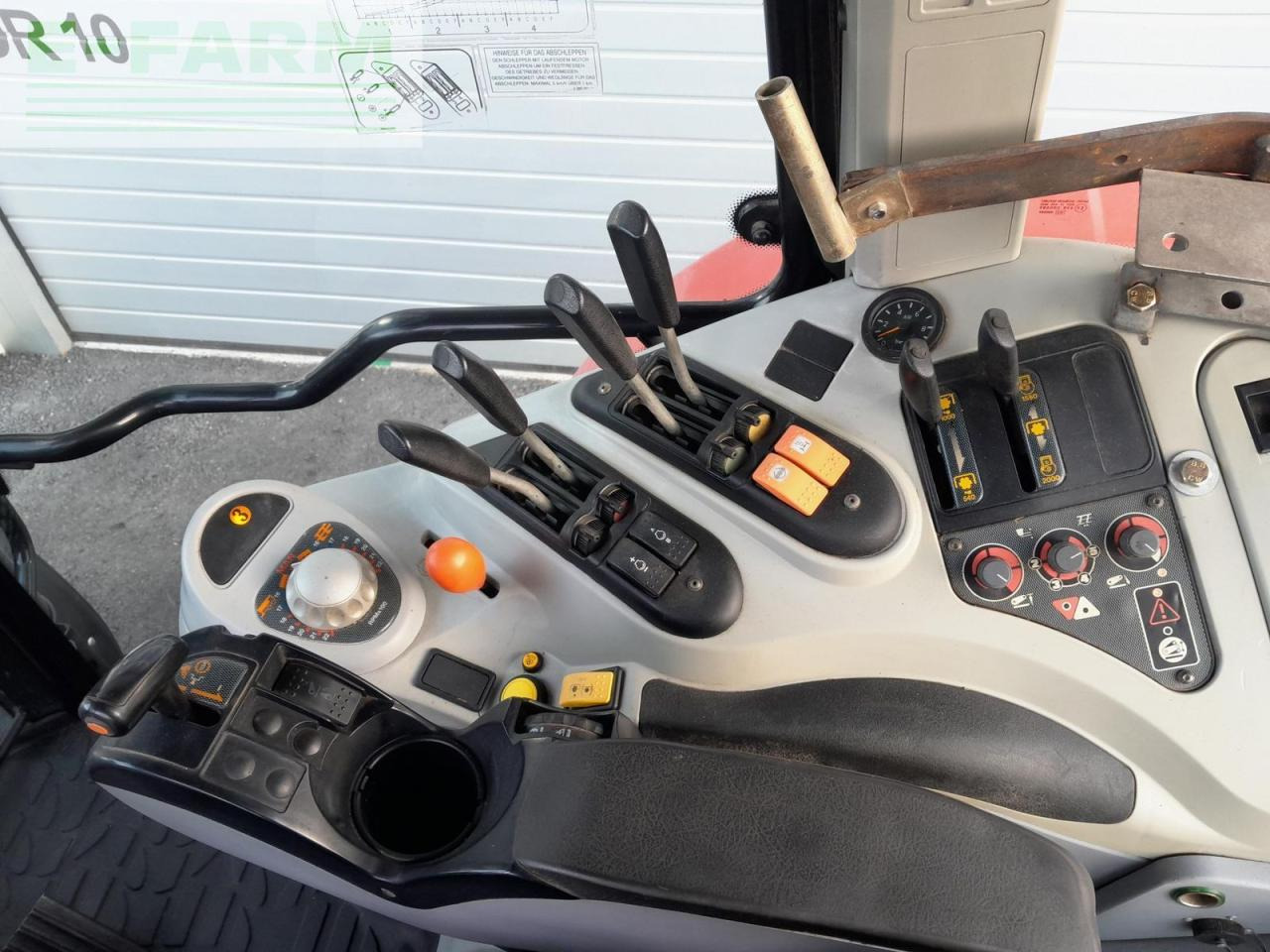 Traktor Massey Ferguson 6470-4: slika Traktor Massey Ferguson 6470-4 Traktor Massey Ferguson 6470-4: slika Traktor Massey Ferguson 6470-4