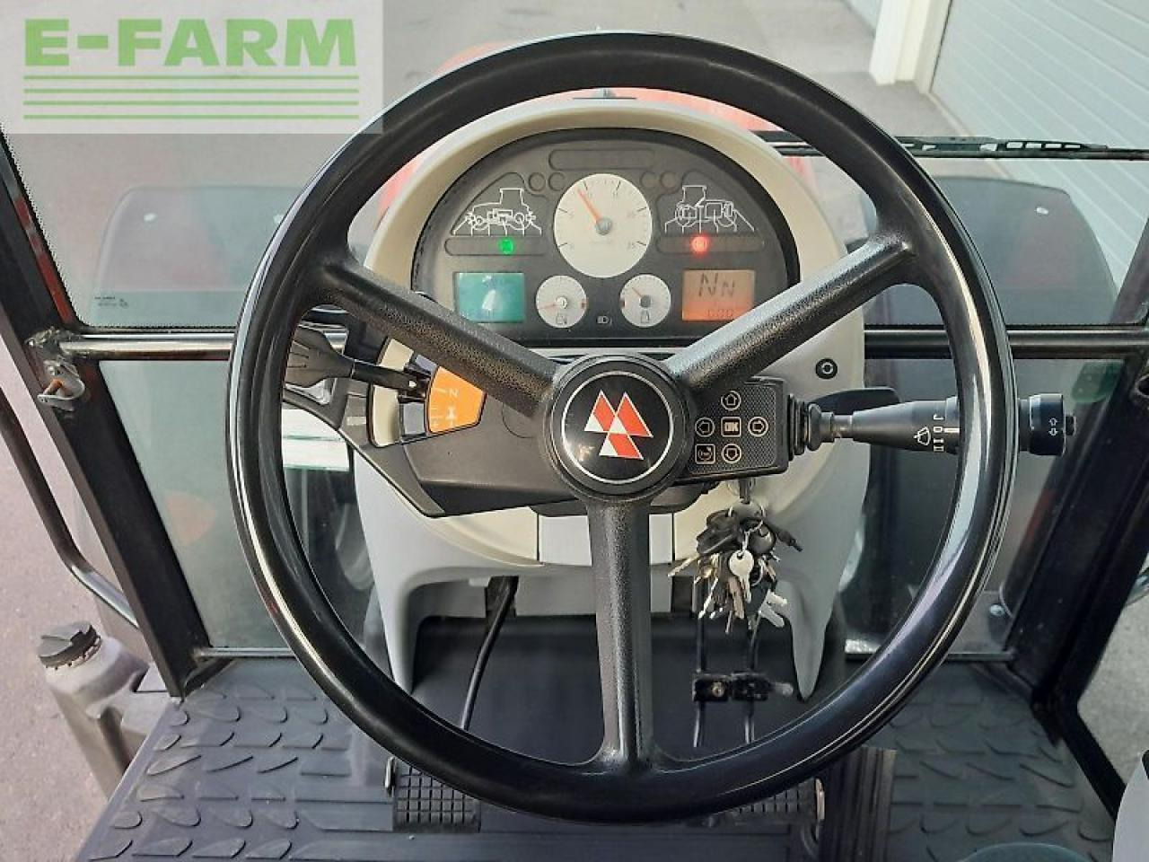 Traktor Massey Ferguson 6470-4: slika Traktor Massey Ferguson 6470-4