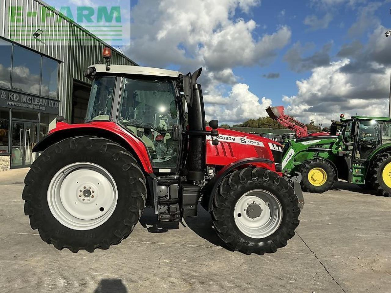 Massey Ferguson 6713s dyna6 tractor (st24311) - Traktor: slika Massey Ferguson 6713s dyna6 tractor (st24311) - Traktor Massey Ferguson 6713s dyna6 tractor (st24311) - Traktor: slika Massey Ferguson 6713s dyna6 tractor (st24311) - Traktor