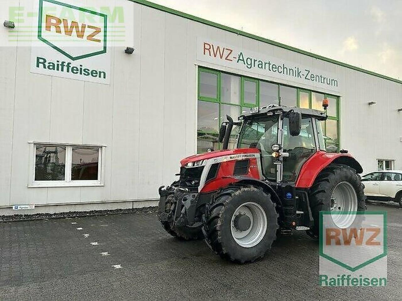 Massey Ferguson 6s.165 dyna vt exclusive Exclusive - Traktor: slika Massey Ferguson 6s.165 dyna vt exclusive Exclusive - Traktor Massey Ferguson 6s.165 dyna vt exclusive Exclusive - Traktor: slika Massey Ferguson 6s.165 dyna vt exclusive Exclusive - Traktor