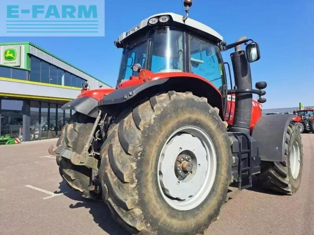 Massey Ferguson 7724 - Traktor: slika Massey Ferguson 7724 - Traktor Massey Ferguson 7724 - Traktor: slika Massey Ferguson 7724 - Traktor