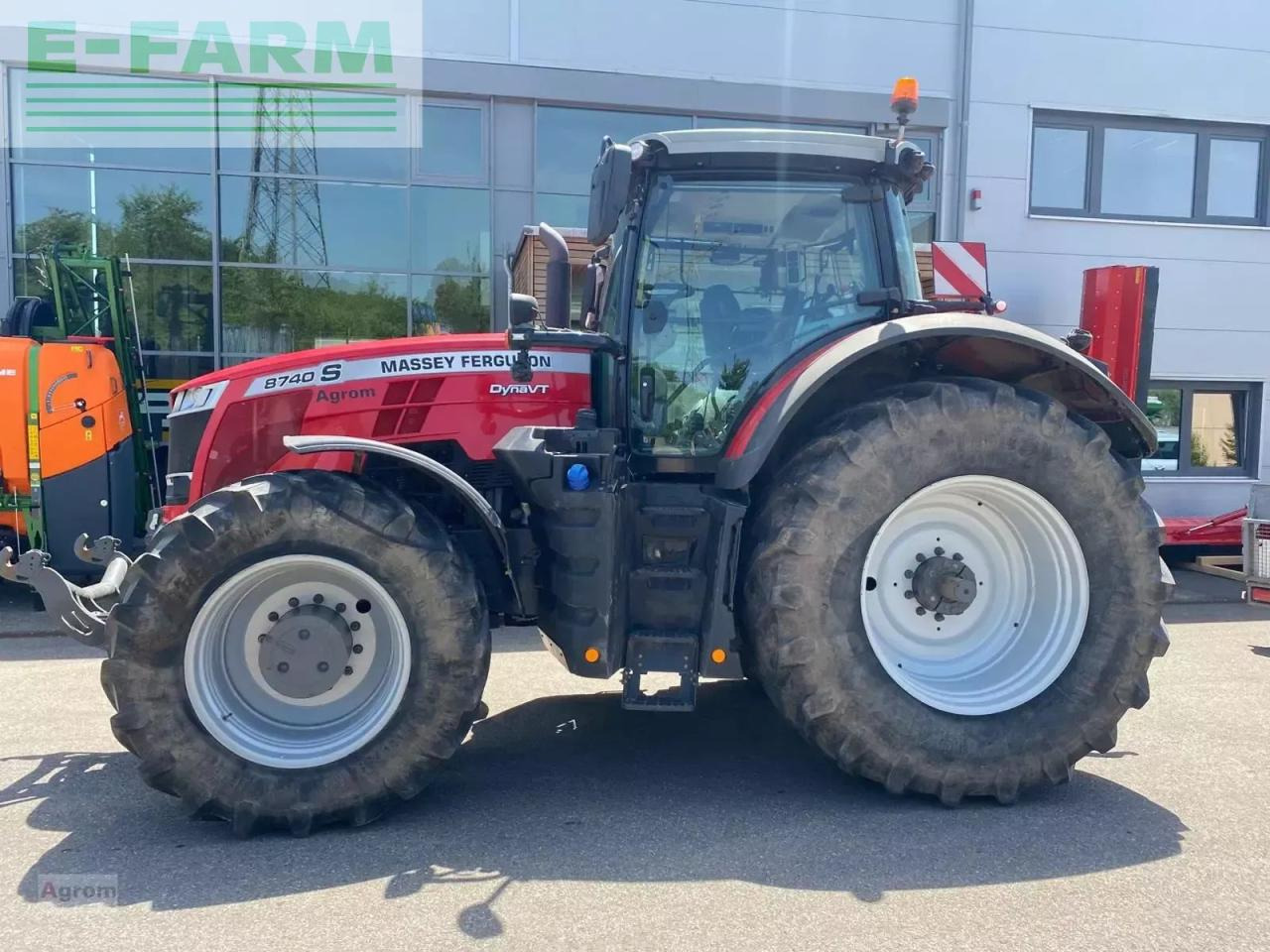 Massey Ferguson 8740 s dyna vt exclusive Exclusive - Traktor: slika Massey Ferguson 8740 s dyna vt exclusive Exclusive - Traktor Massey Ferguson 8740 s dyna vt exclusive Exclusive - Traktor: slika Massey Ferguson 8740 s dyna vt exclusive Exclusive - Traktor