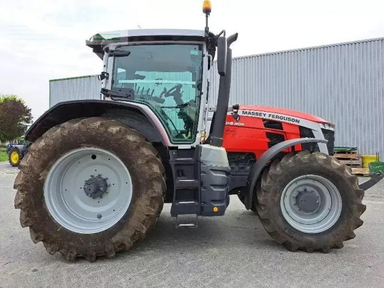 Massey Ferguson 8s.205 - Traktor: slika Massey Ferguson 8s.205 - Traktor Massey Ferguson 8s.205 - Traktor: slika Massey Ferguson 8s.205 - Traktor