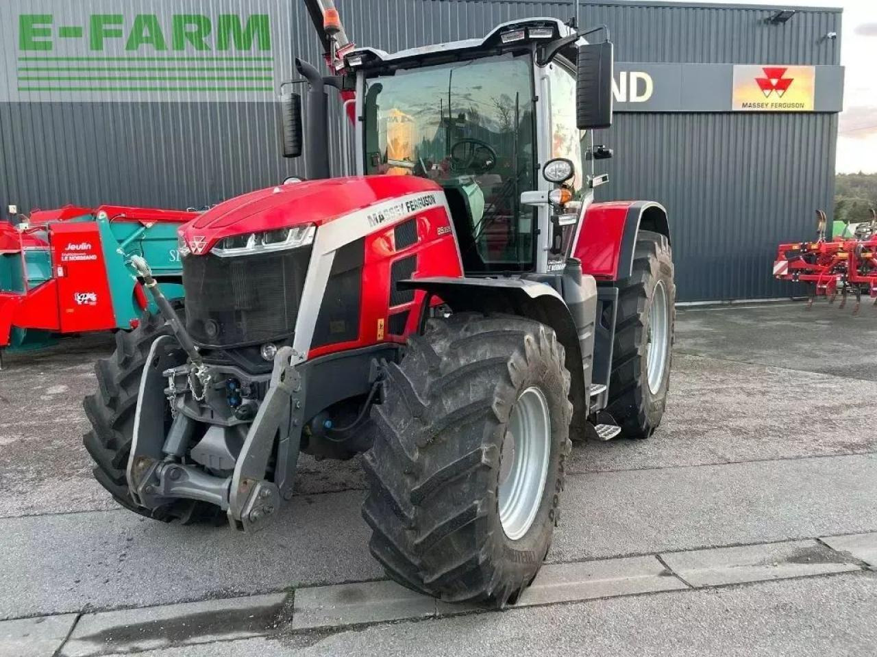 Massey Ferguson 8s.225 d7 - Traktor: slika Massey Ferguson 8s.225 d7 - Traktor Massey Ferguson 8s.225 d7 - Traktor: slika Massey Ferguson 8s.225 d7 - Traktor