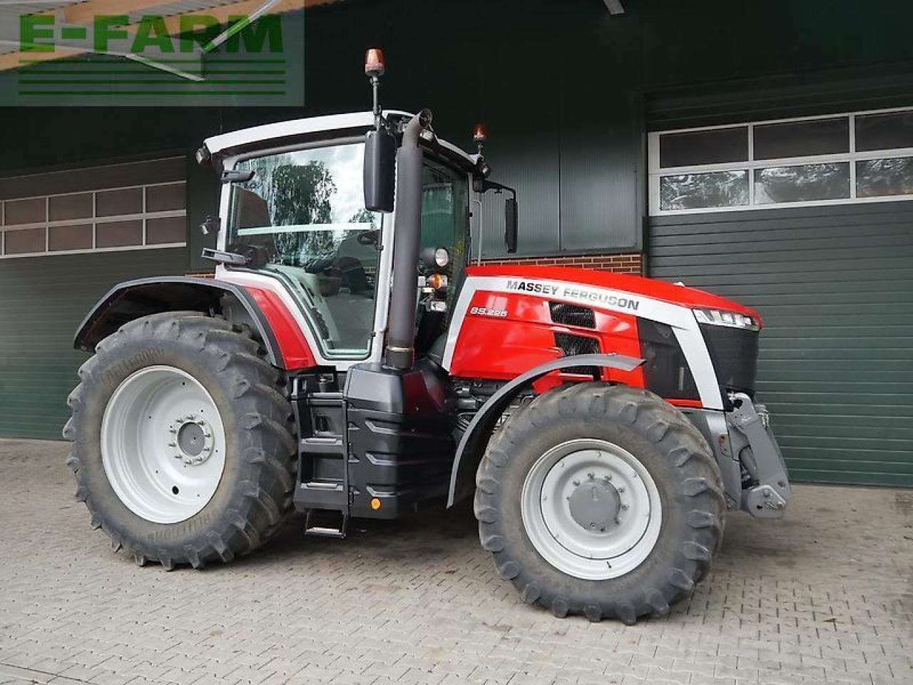 Massey Ferguson 8s.225 dyna-7 - Traktor: slika Massey Ferguson 8s.225 dyna-7 - Traktor Massey Ferguson 8s.225 dyna-7 - Traktor: slika Massey Ferguson 8s.225 dyna-7 - Traktor