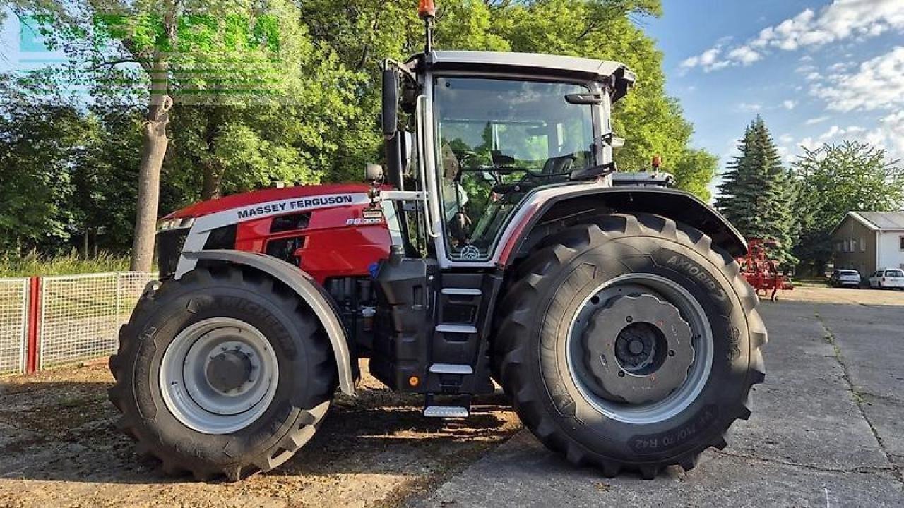 Massey Ferguson 8s.305 dyna-vt exclusive Exclusive - Traktor: slika Massey Ferguson 8s.305 dyna-vt exclusive Exclusive - Traktor Massey Ferguson 8s.305 dyna-vt exclusive Exclusive - Traktor: slika Massey Ferguson 8s.305 dyna-vt exclusive Exclusive - Traktor