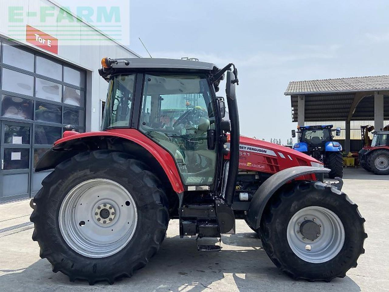 Massey Ferguson mf 5610 dyna-4 essential Essential - Traktor: slika Massey Ferguson mf 5610 dyna-4 essential Essential - Traktor Massey Ferguson mf 5610 dyna-4 essential Essential - Traktor: slika Massey Ferguson mf 5610 dyna-4 essential Essential - Traktor