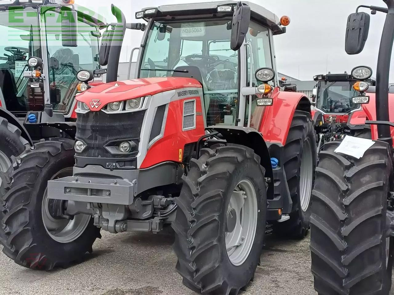 Traktor Massey Ferguson mf 6s.135: slika Traktor Massey Ferguson mf 6s.135