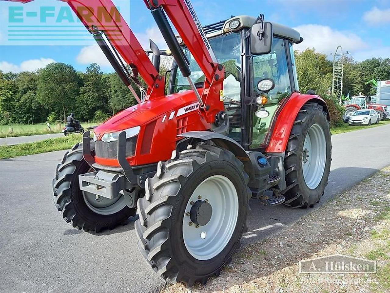 Massey Ferguson mf5611dyna4 - Traktor: slika Massey Ferguson mf5611dyna4 - Traktor Massey Ferguson mf5611dyna4 - Traktor: slika Massey Ferguson mf5611dyna4 - Traktor