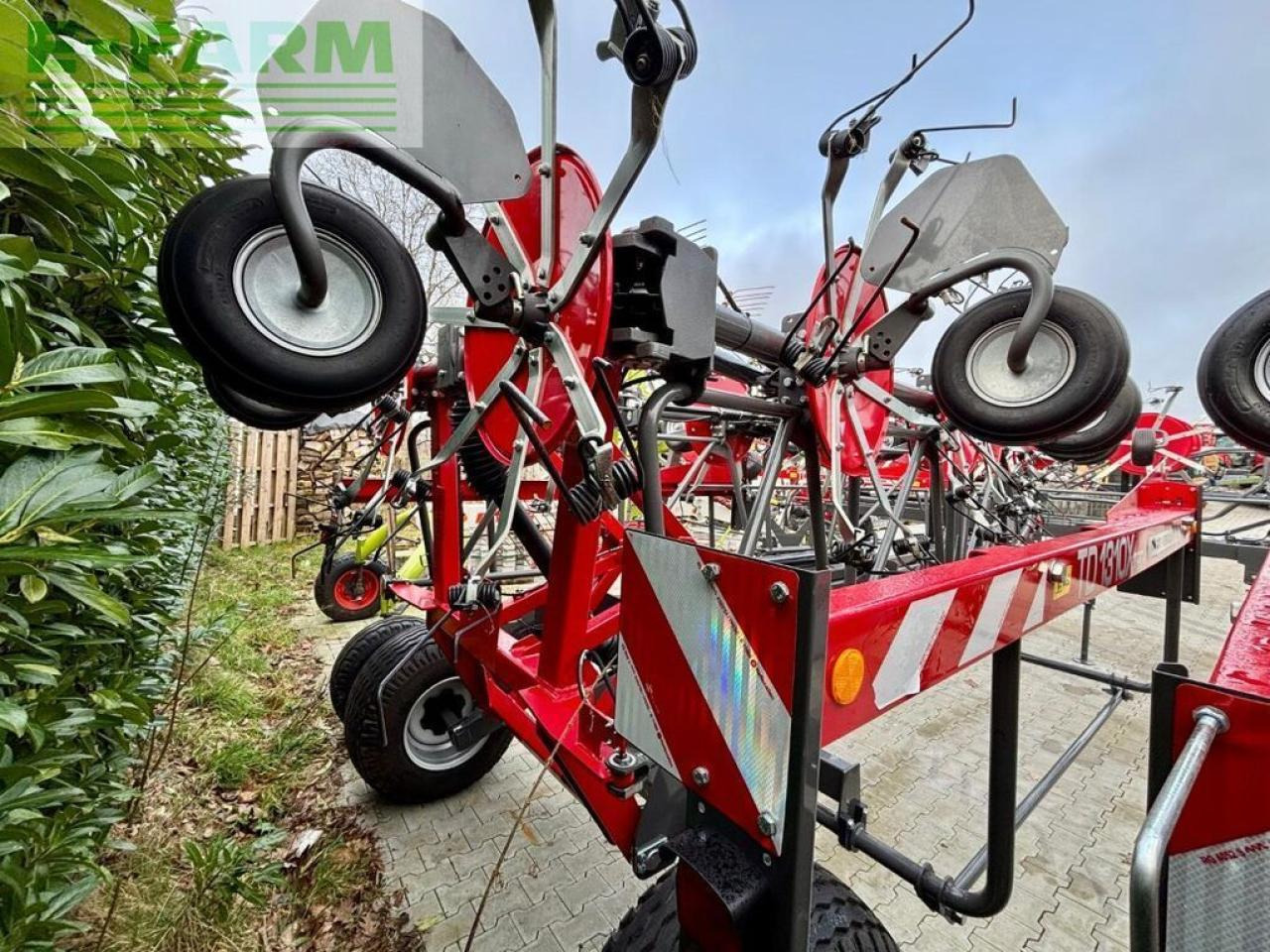 Massey Ferguson td 1310 x trc, wie neu ! - Prevrtač sijena/ Grabulje: slika Massey Ferguson td 1310 x trc, wie neu ! - Prevrtač sijena/ Grabulje Massey Ferguson td 1310 x trc, wie neu ! - Prevrtač sijena/ Grabulje: slika Massey Ferguson td 1310 x trc, wie neu ! - Prevrtač sijena/ Grabulje