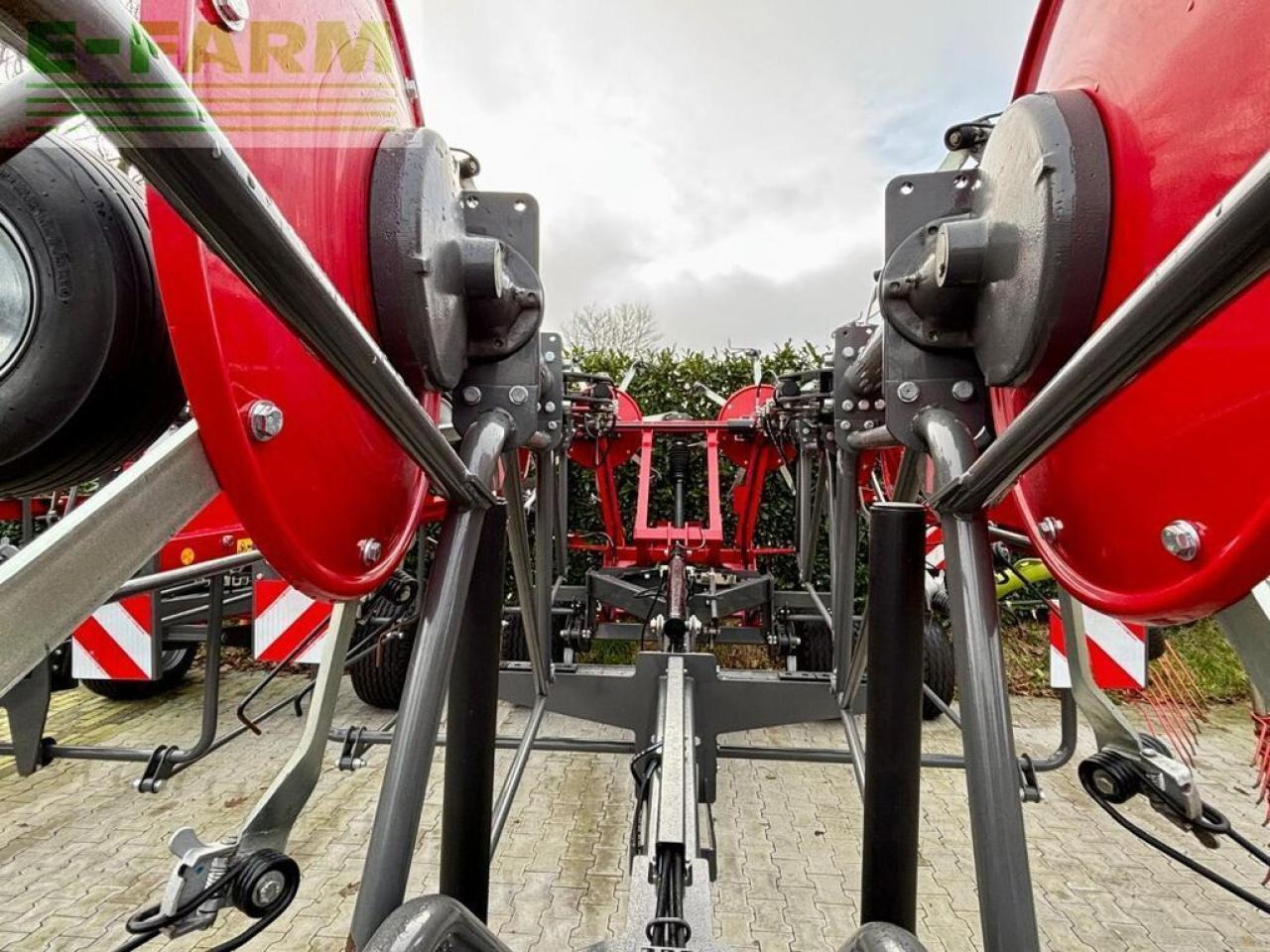 Massey Ferguson td 1310 x trc, wie neu ! - Prevrtač sijena/ Grabulje: slika Massey Ferguson td 1310 x trc, wie neu ! - Prevrtač sijena/ Grabulje Massey Ferguson td 1310 x trc, wie neu ! - Prevrtač sijena/ Grabulje: slika Massey Ferguson td 1310 x trc, wie neu ! - Prevrtač sijena/ Grabulje