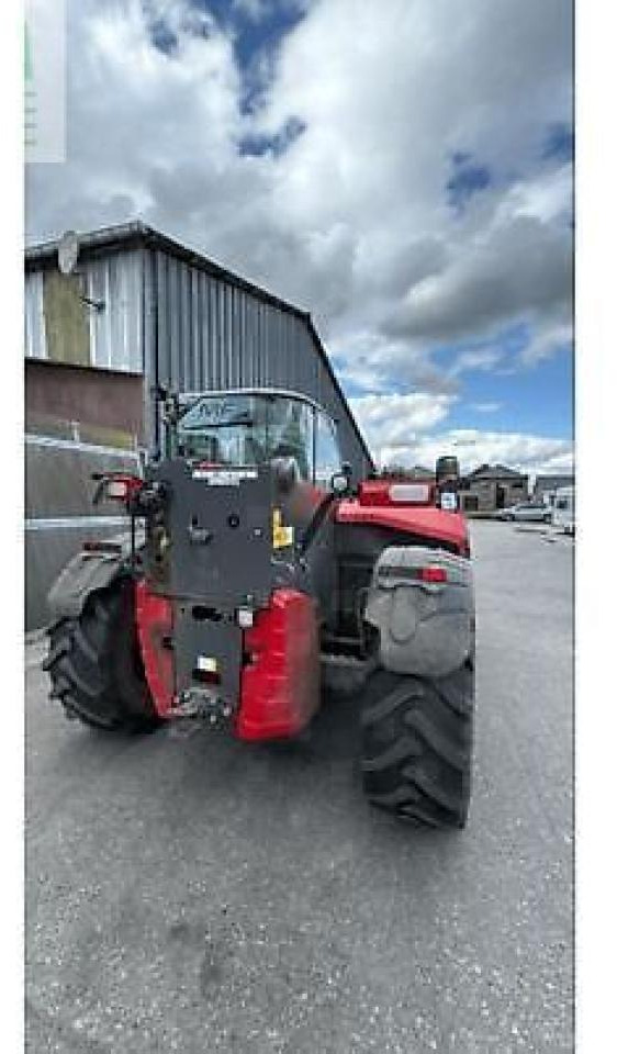 Massey Ferguson th7035 - Teleskopski rukovatelj: slika Massey Ferguson th7035 - Teleskopski rukovatelj Massey Ferguson th7035 - Teleskopski rukovatelj: slika Massey Ferguson th7035 - Teleskopski rukovatelj