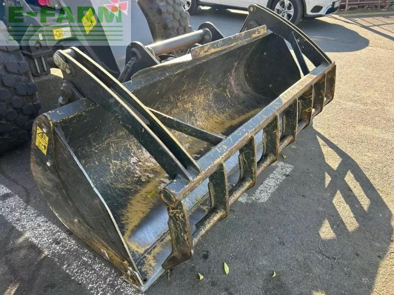 Massey Ferguson th7038 - Teleskopski rukovatelj: slika Massey Ferguson th7038 - Teleskopski rukovatelj Massey Ferguson th7038 - Teleskopski rukovatelj: slika Massey Ferguson th7038 - Teleskopski rukovatelj