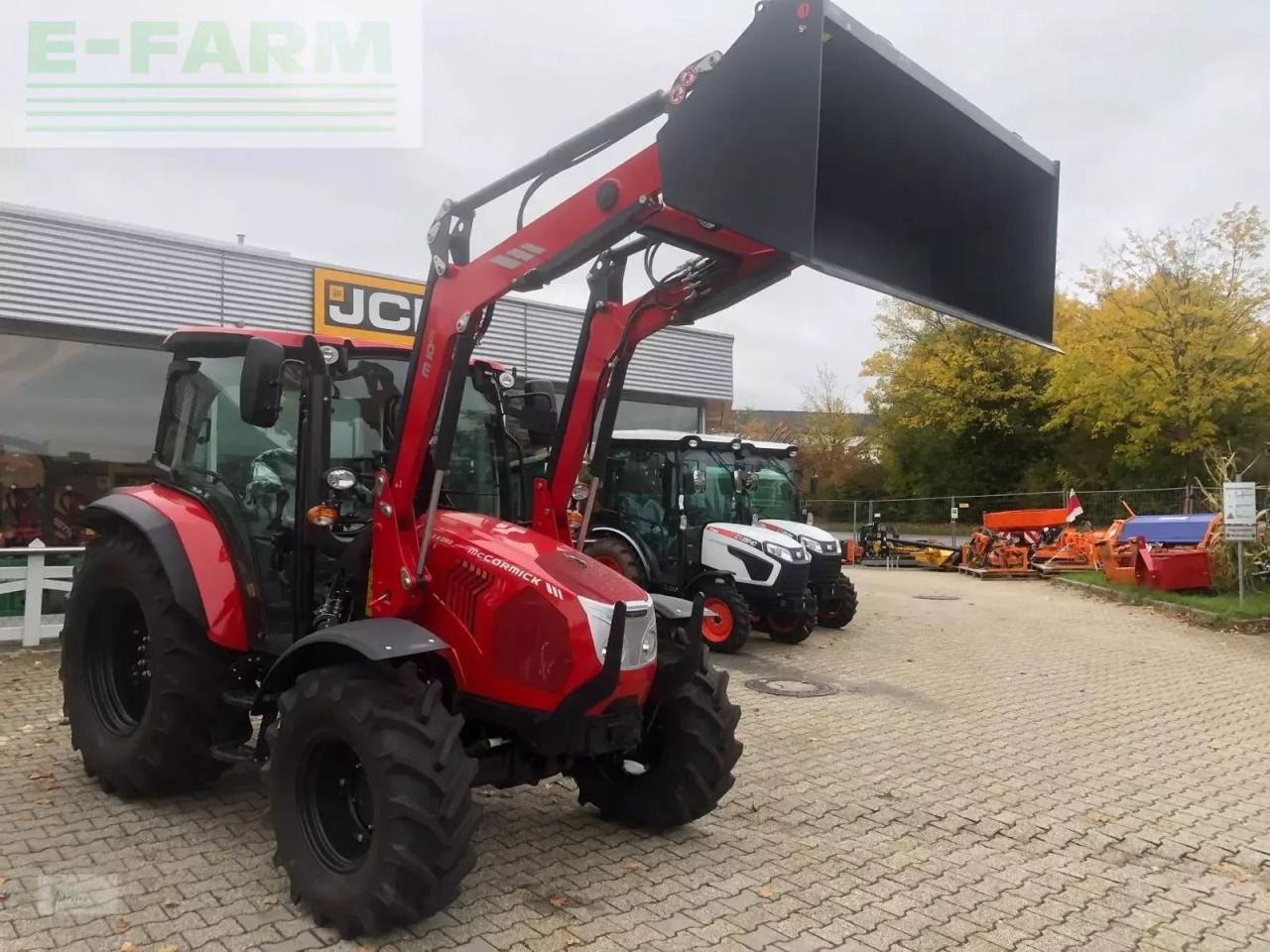 McCormick x4.080 - Traktor: slika McCormick x4.080 - Traktor McCormick x4.080 - Traktor: slika McCormick x4.080 - Traktor