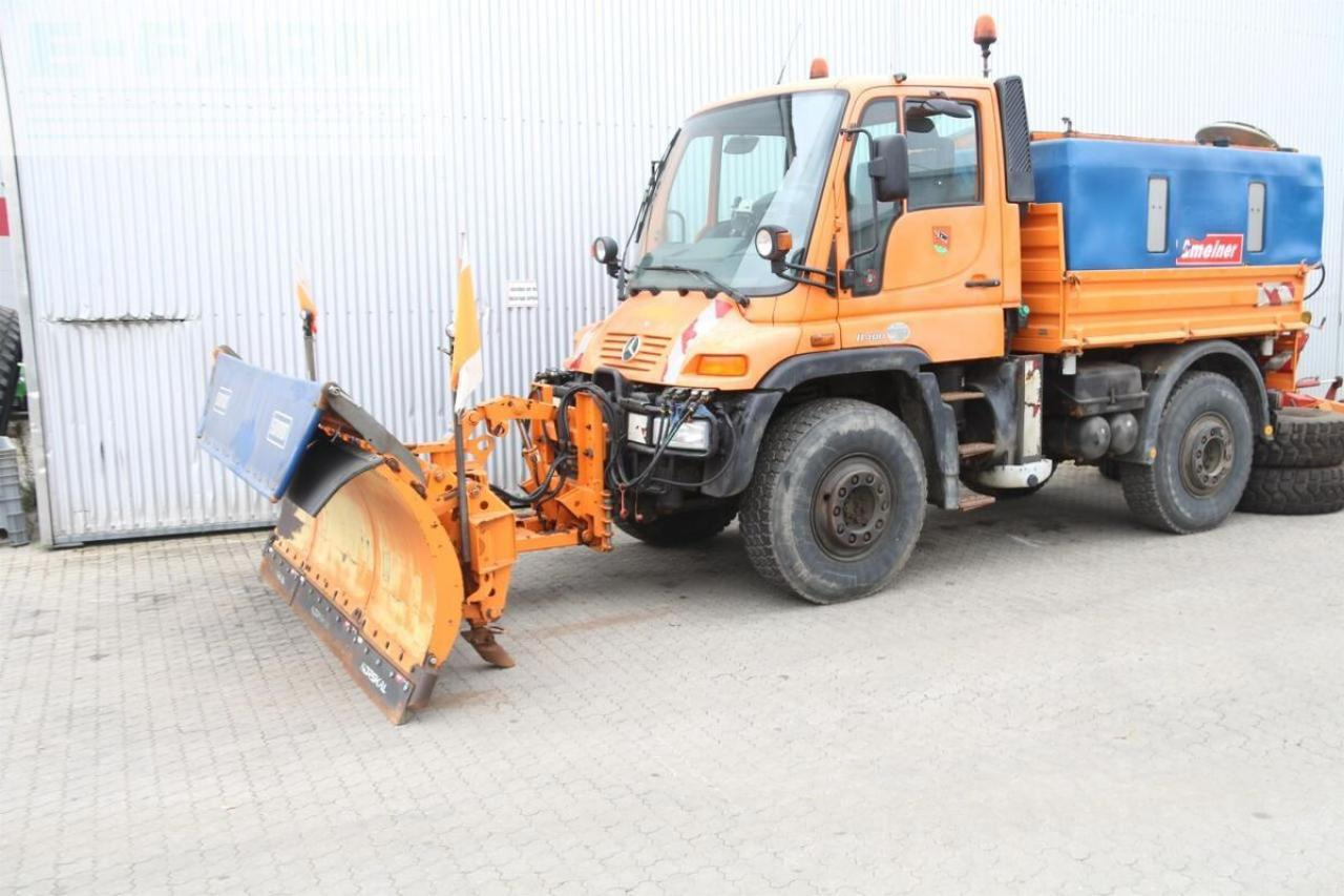 Mercedes-Benz unimog u 400 - Traktor: slika Mercedes-Benz unimog u 400 - Traktor Mercedes-Benz unimog u 400 - Traktor: slika Mercedes-Benz unimog u 400 - Traktor
