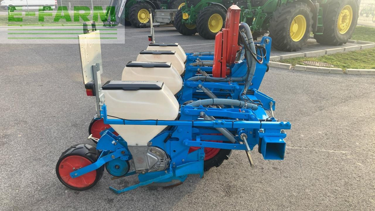 Monosem 4 Reihen - Precizna sijačica: slika Monosem 4 Reihen - Precizna sijačica Monosem 4 Reihen - Precizna sijačica: slika Monosem 4 Reihen - Precizna sijačica