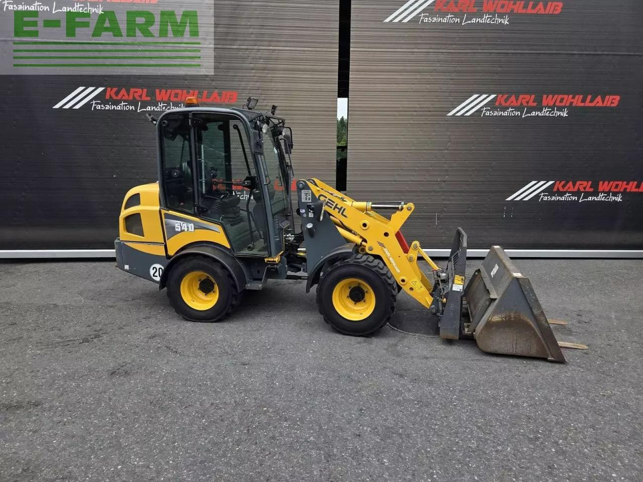 Utovarivač na kotačima Mustang al540: slika Utovarivač na kotačima Mustang al540 Utovarivač na kotačima Mustang al540: slika Utovarivač na kotačima Mustang al540