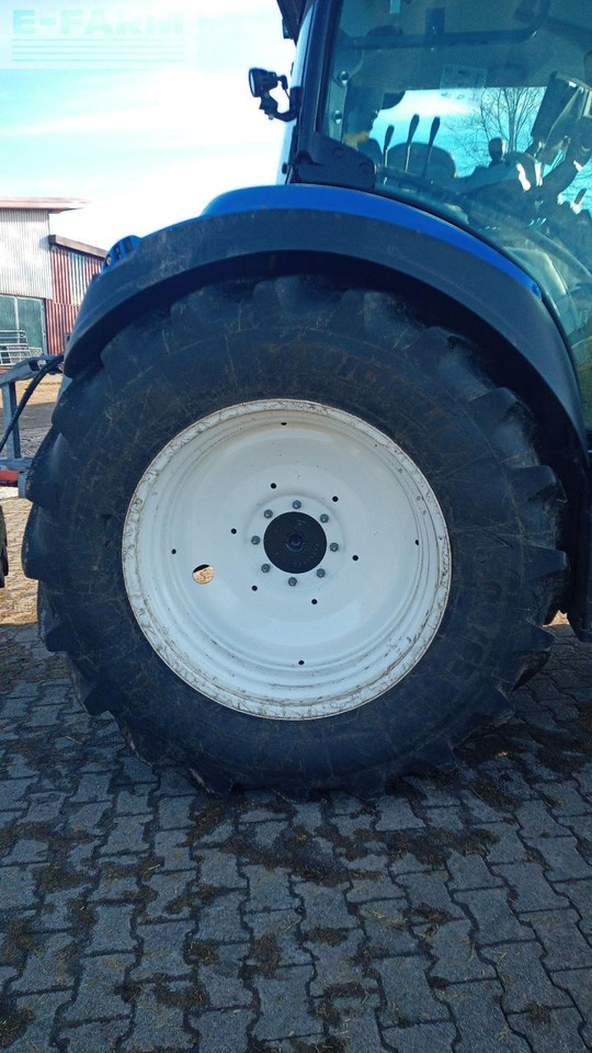 Traktor New Holland T5.140 AC AC: slika Traktor New Holland T5.140 AC AC