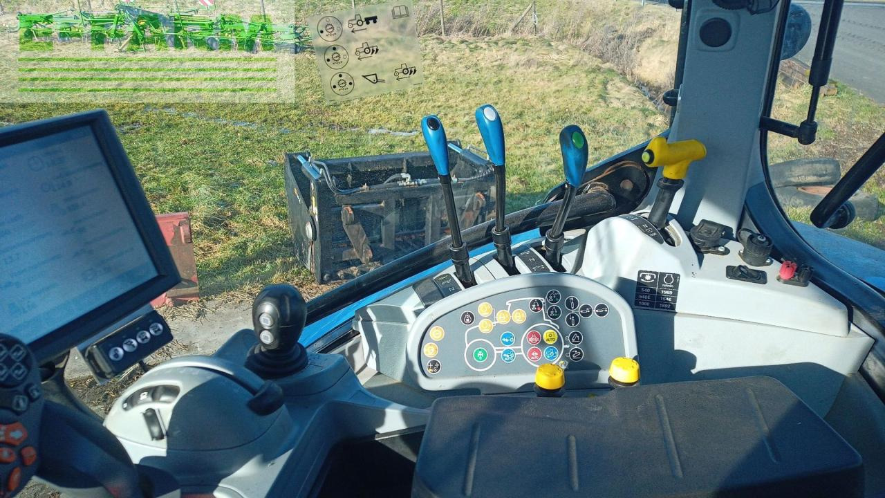 Traktor New Holland T5.140 AC AC: slika Traktor New Holland T5.140 AC AC