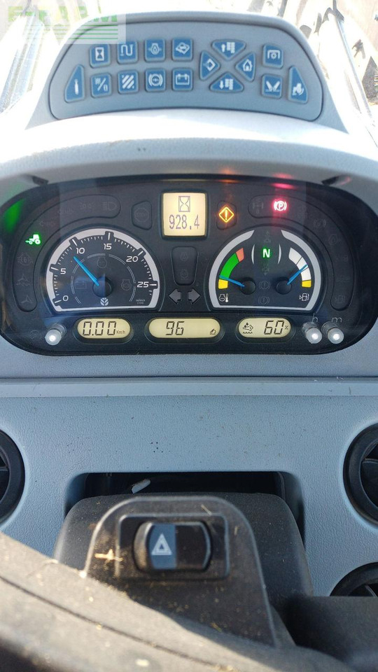 New Holland T5.140 AC AC - Traktor: slika New Holland T5.140 AC AC - Traktor New Holland T5.140 AC AC - Traktor: slika New Holland T5.140 AC AC - Traktor