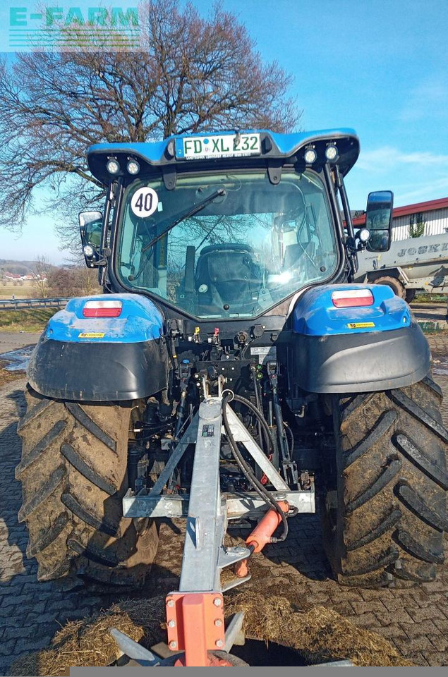 Traktor New Holland T5.140 AC AC: slika Traktor New Holland T5.140 AC AC