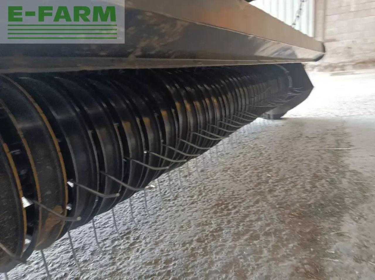 New Holland br7070 crop cutter - Kvadratna balirka: slika New Holland br7070 crop cutter - Kvadratna balirka New Holland br7070 crop cutter - Kvadratna balirka: slika New Holland br7070 crop cutter - Kvadratna balirka