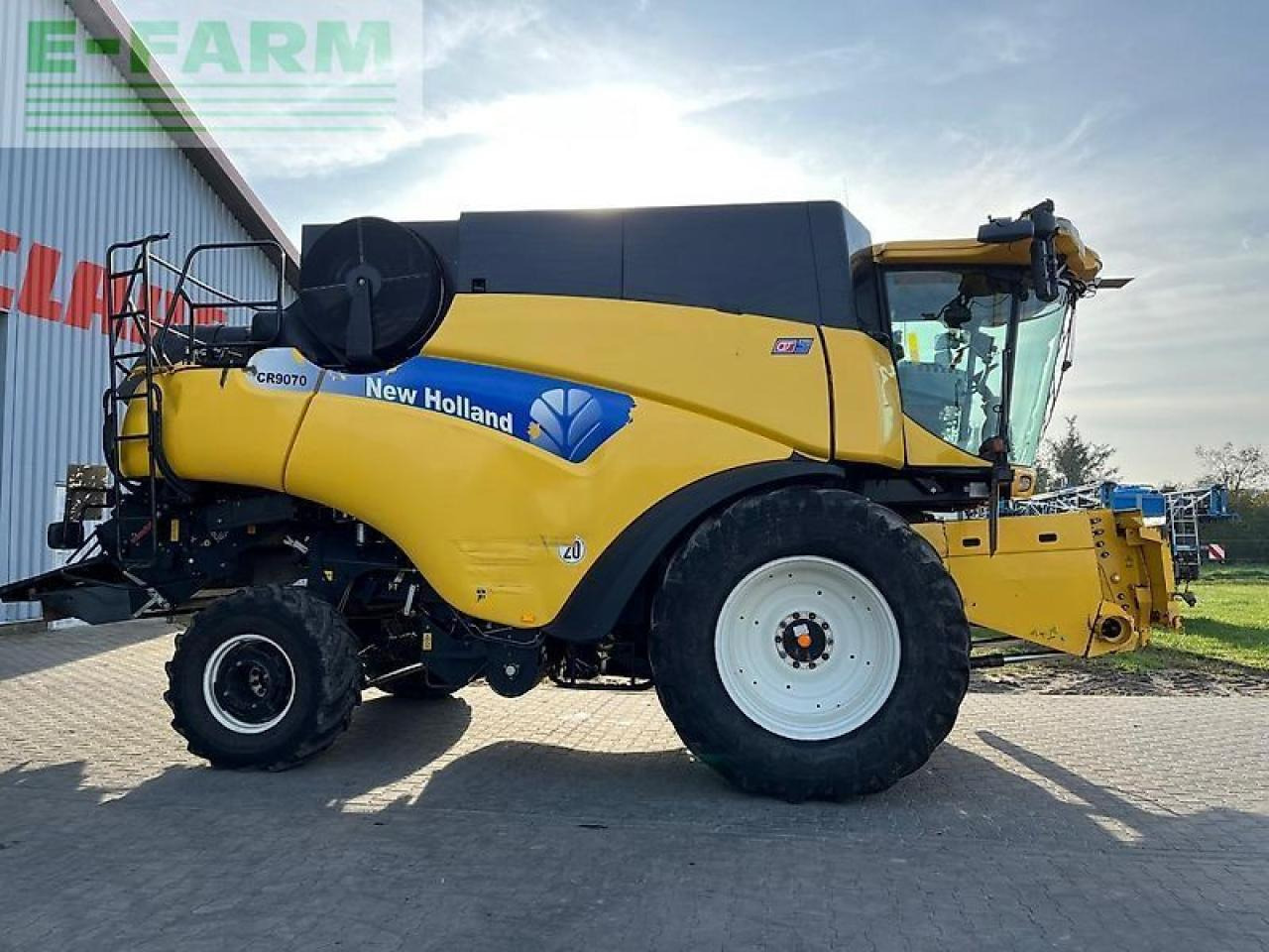 New Holland cr 9070 - Kombajn za žetvu: slika New Holland cr 9070 - Kombajn za žetvu New Holland cr 9070 - Kombajn za žetvu: slika New Holland cr 9070 - Kombajn za žetvu