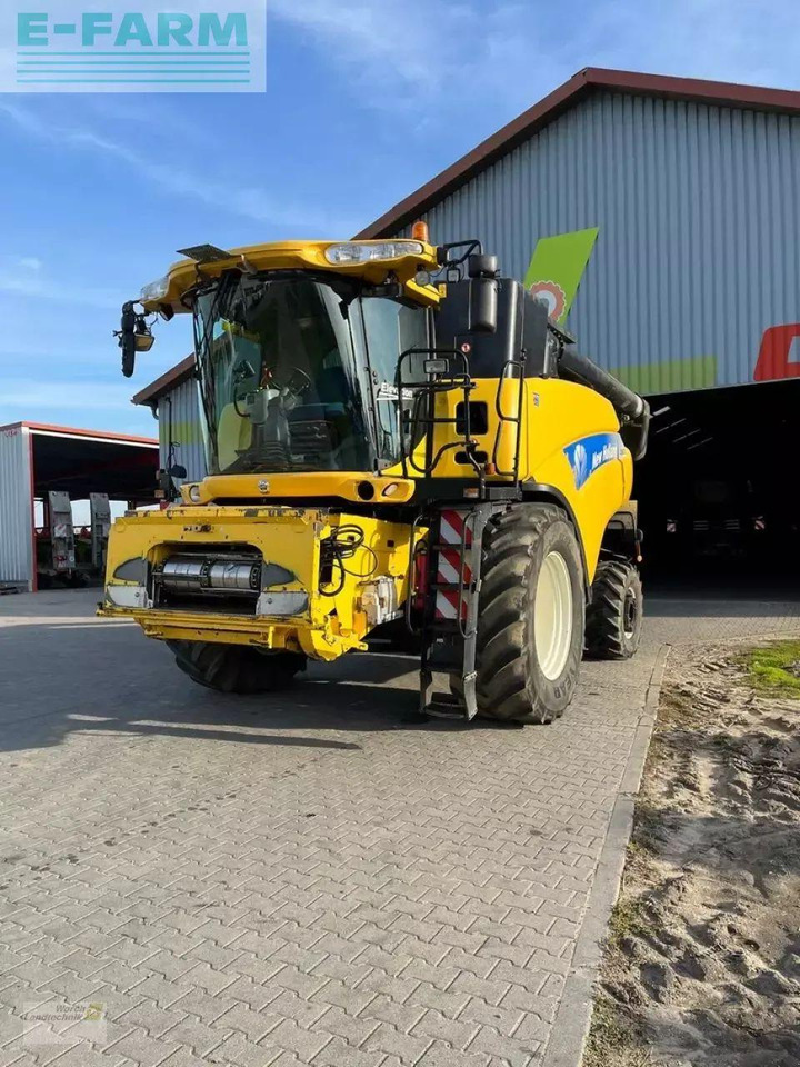 New Holland cr 9070 - Kombajn za žetvu: slika New Holland cr 9070 - Kombajn za žetvu New Holland cr 9070 - Kombajn za žetvu: slika New Holland cr 9070 - Kombajn za žetvu