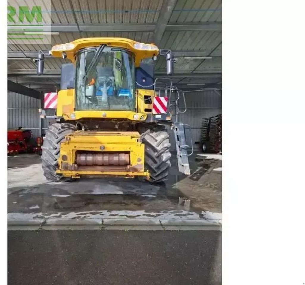 New Holland cr9080 - Kombajn za žetvu: slika New Holland cr9080 - Kombajn za žetvu New Holland cr9080 - Kombajn za žetvu: slika New Holland cr9080 - Kombajn za žetvu