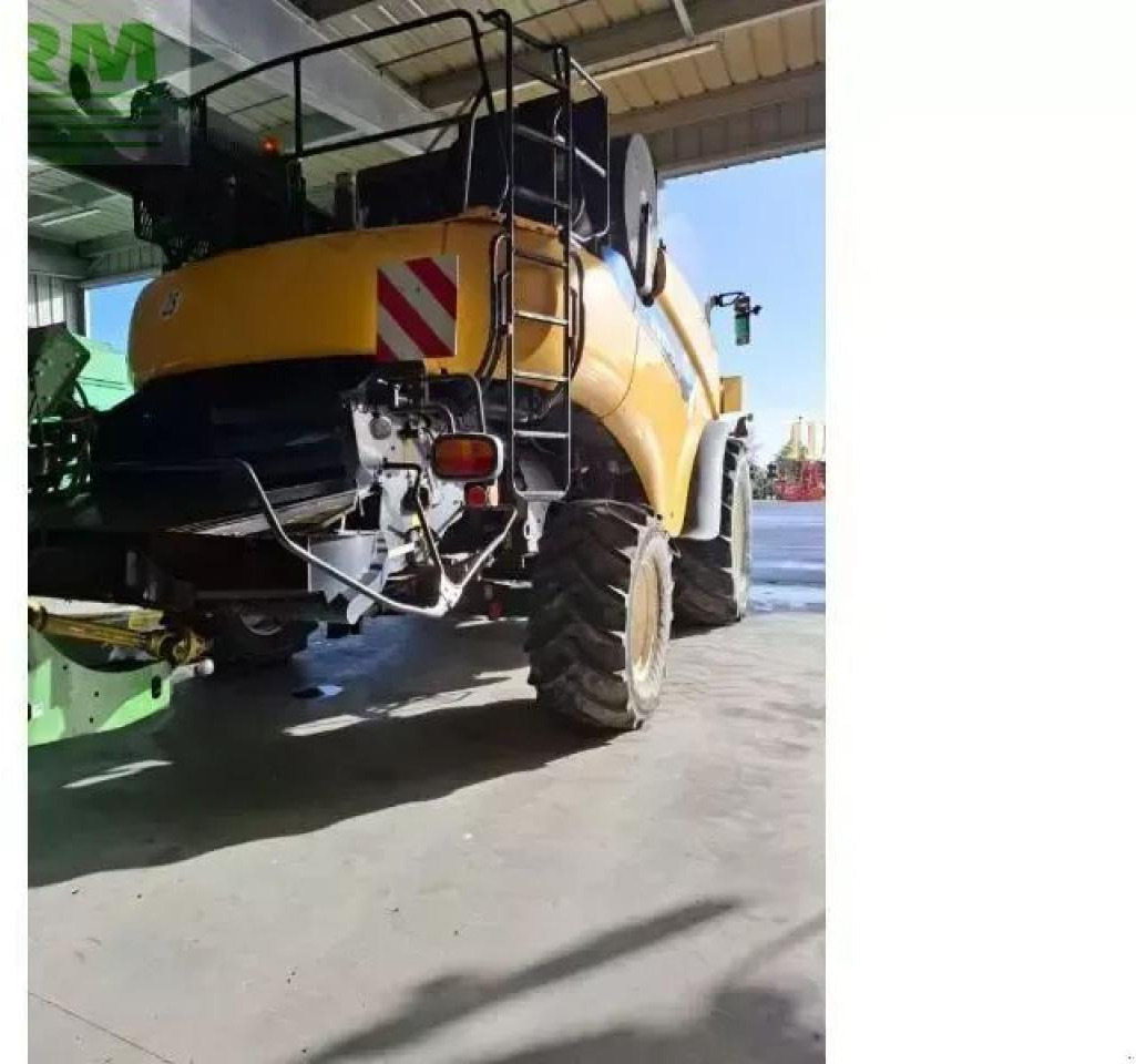 New Holland cr9080 - Kombajn za žetvu: slika New Holland cr9080 - Kombajn za žetvu New Holland cr9080 - Kombajn za žetvu: slika New Holland cr9080 - Kombajn za žetvu