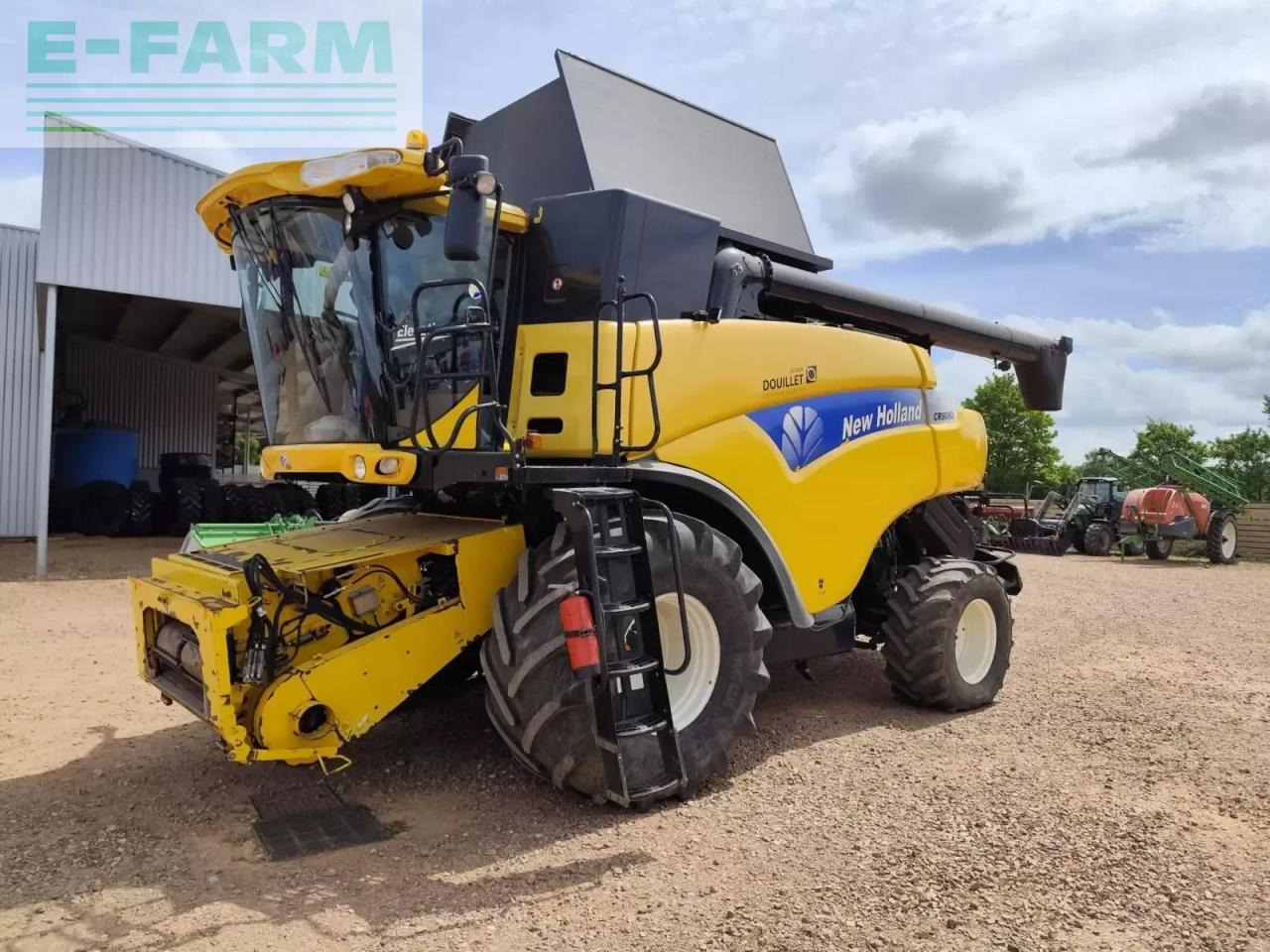 New Holland cr9080 - Kombajn za žetvu: slika New Holland cr9080 - Kombajn za žetvu New Holland cr9080 - Kombajn za žetvu: slika New Holland cr9080 - Kombajn za žetvu