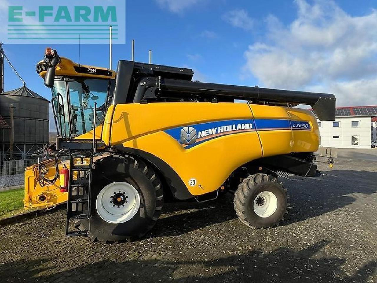 New Holland cx 6.90 schüttler mähdrescher + 7,6m sw + sww - Kombajn za žetvu: slika New Holland cx 6.90 schüttler mähdrescher + 7,6m sw + sww - Kombajn za žetvu New Holland cx 6.90 schüttler mähdrescher + 7,6m sw + sww - Kombajn za žetvu: slika New Holland cx 6.90 schüttler mähdrescher + 7,6m sw + sww - Kombajn za žetvu
