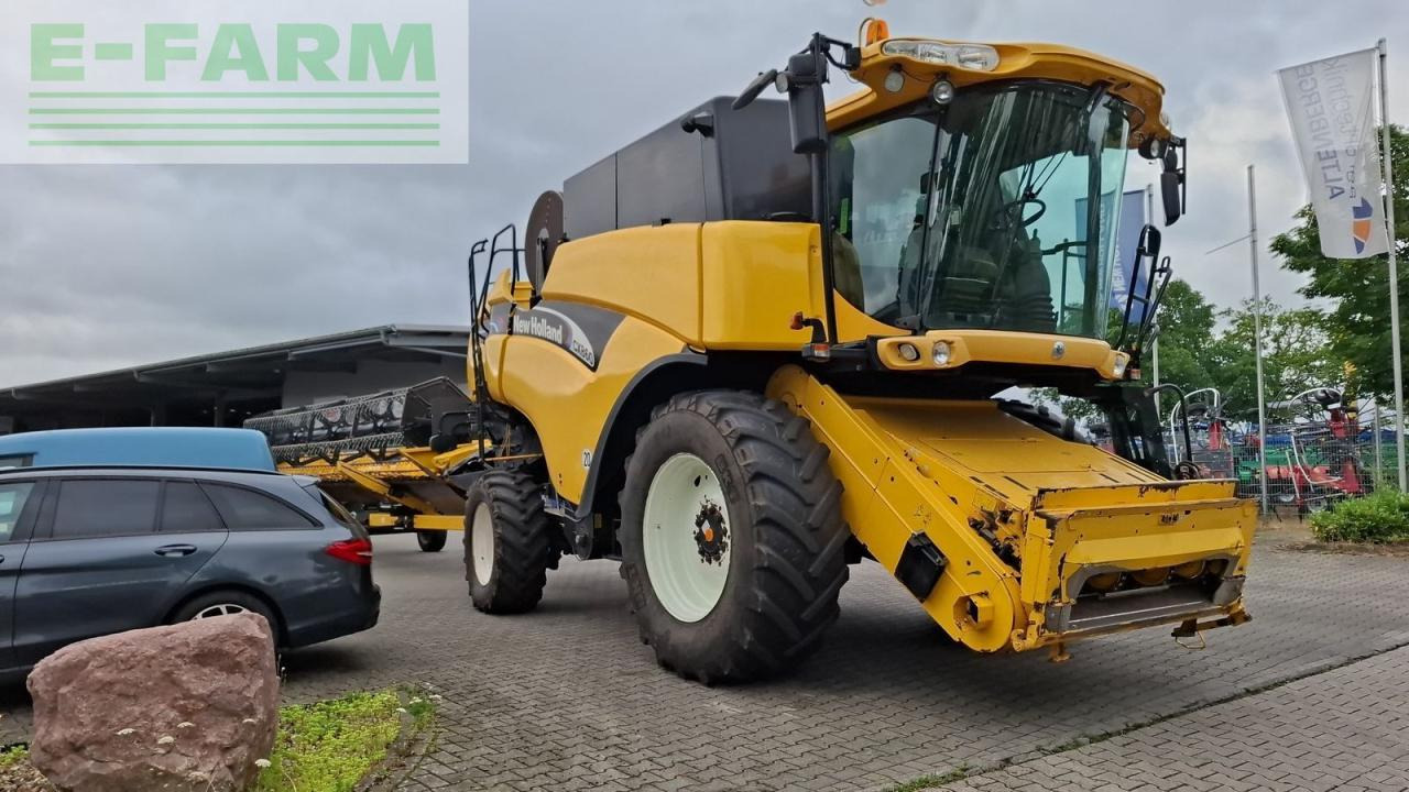 New Holland cx 860 / cx860 4x4 allrad - Kombajn za žetvu: slika New Holland cx 860 / cx860 4x4 allrad - Kombajn za žetvu New Holland cx 860 / cx860 4x4 allrad - Kombajn za žetvu: slika New Holland cx 860 / cx860 4x4 allrad - Kombajn za žetvu