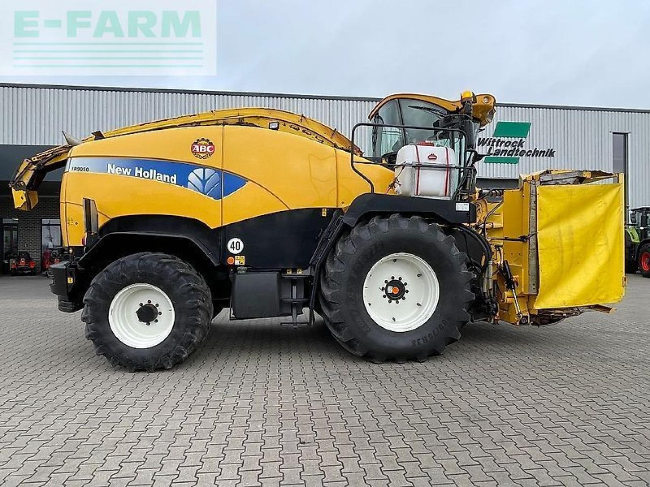 New Holland fr 9050 - Silažni kombajn: slika New Holland fr 9050 - Silažni kombajn New Holland fr 9050 - Silažni kombajn: slika New Holland fr 9050 - Silažni kombajn