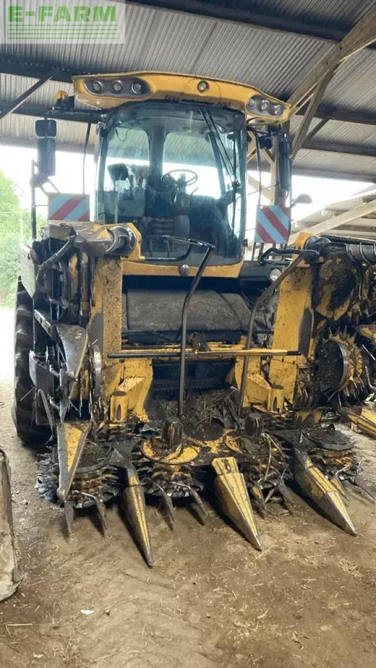 New Holland fr9060 - Silažni kombajn: slika New Holland fr9060 - Silažni kombajn New Holland fr9060 - Silažni kombajn: slika New Holland fr9060 - Silažni kombajn