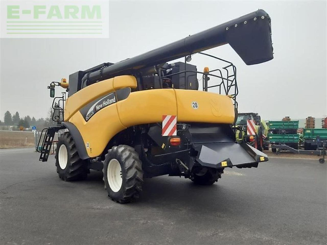 New Holland gebr. mähdrescher new holland - Kombajn za žetvu: slika New Holland gebr. mähdrescher new holland - Kombajn za žetvu New Holland gebr. mähdrescher new holland - Kombajn za žetvu: slika New Holland gebr. mähdrescher new holland - Kombajn za žetvu