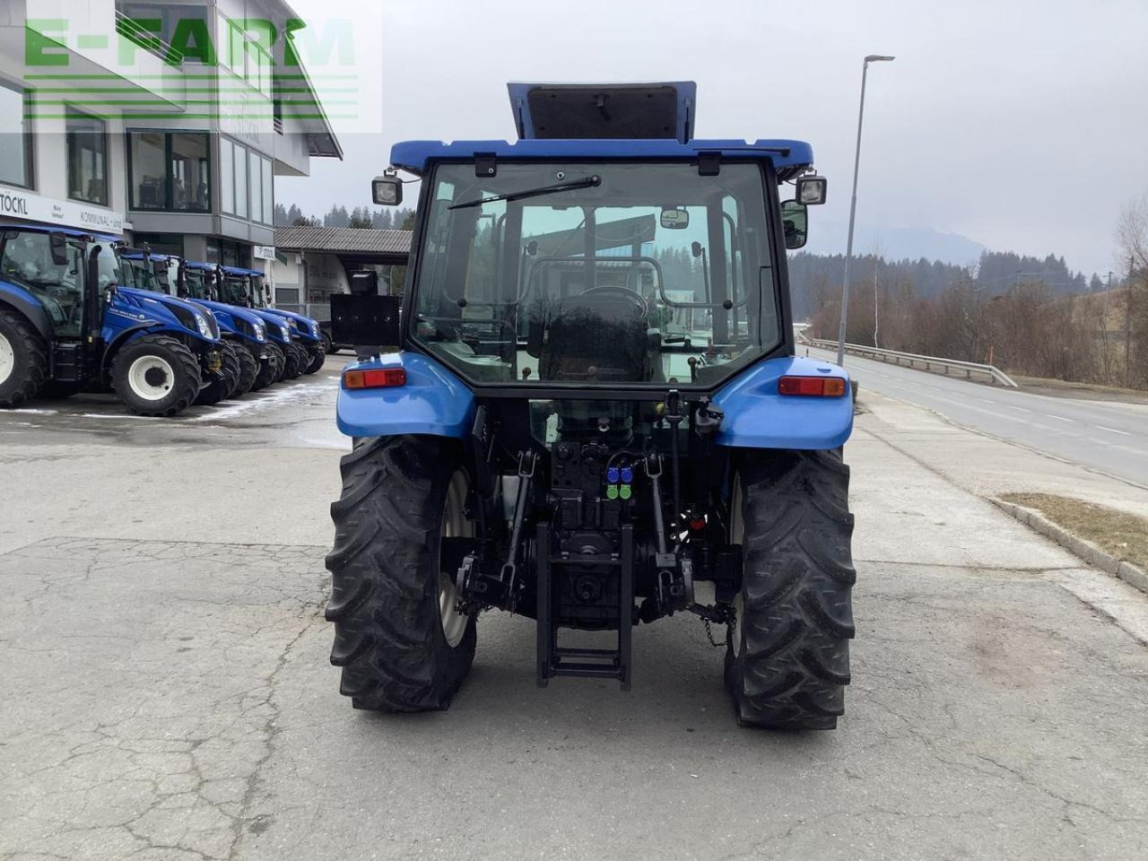 New Holland l 65 dt / 4835 de luxe - Traktor: slika New Holland l 65 dt / 4835 de luxe - Traktor New Holland l 65 dt / 4835 de luxe - Traktor: slika New Holland l 65 dt / 4835 de luxe - Traktor